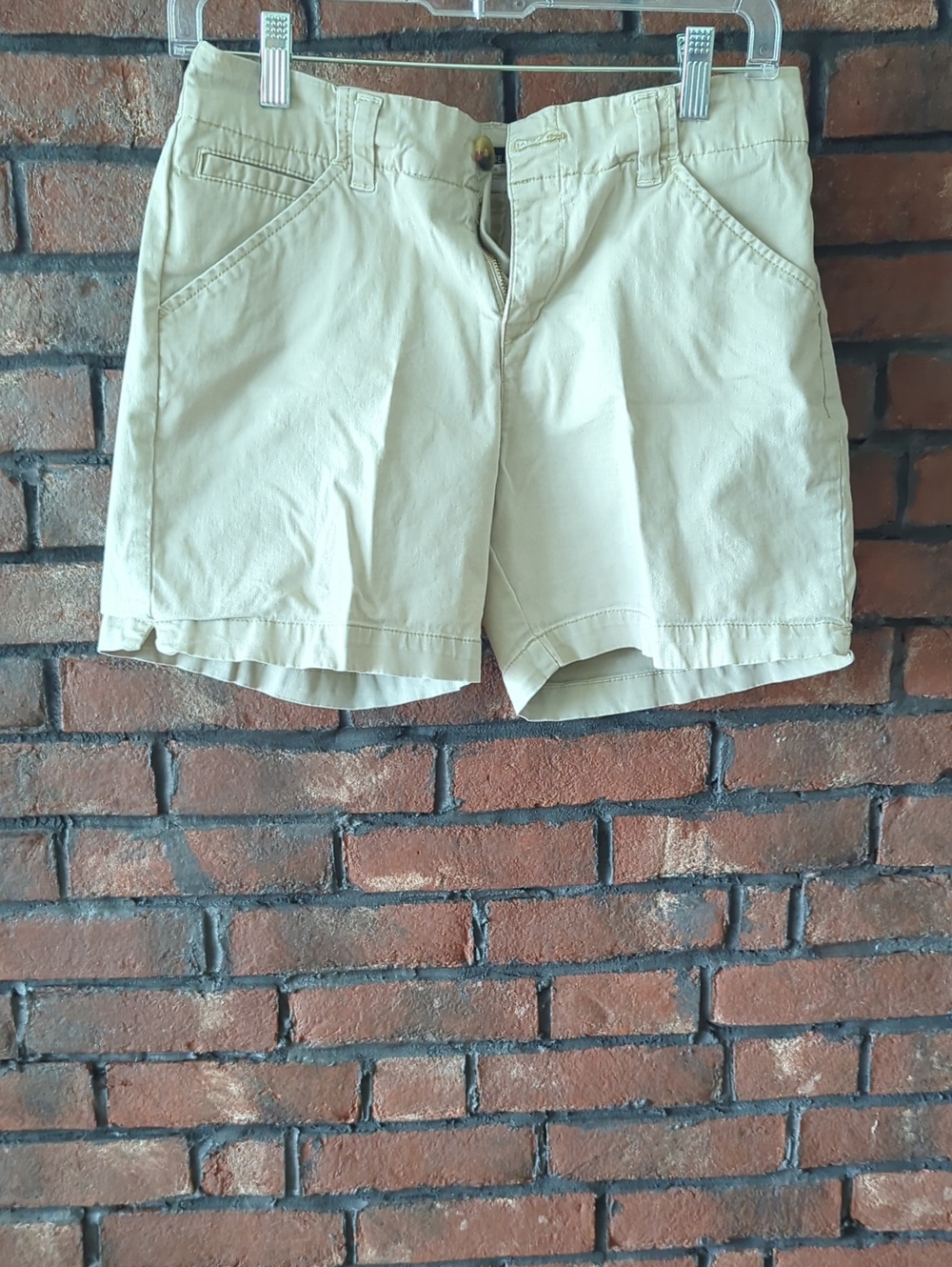Lee Women’s Beige Khaki Shorts